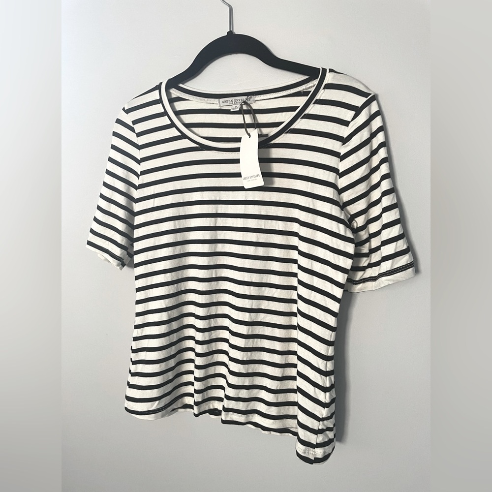 Black and white striped shirt sleeve top - M